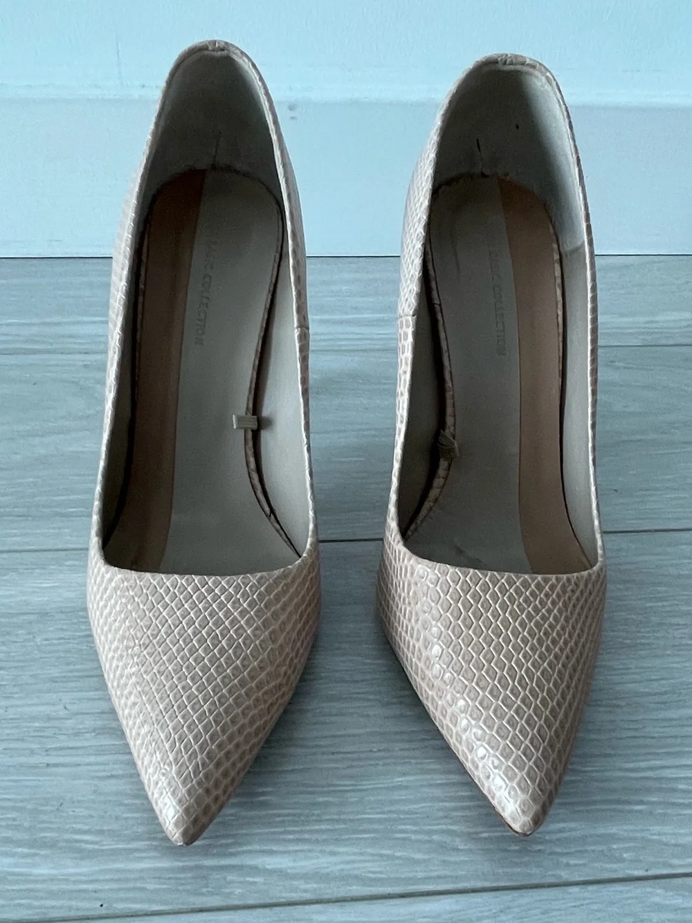 Zara Beige Snake-Embossed Pointed Toe Pumps Size 39